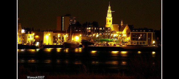 maassluis bij nacht